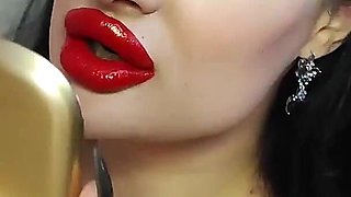 Big Red Lips Giantess