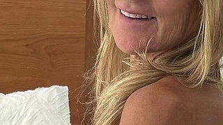 A Minute of Dianne Fox.
