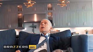 Brazzers - the official egypt’s tempting housewife routine turns imperious when she takes charge at home