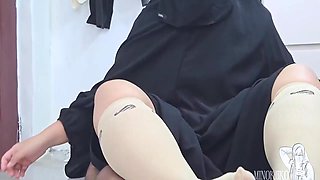 My Hijab Stepsister In Law Misunderstood About A Foot Massage - Minokiiko