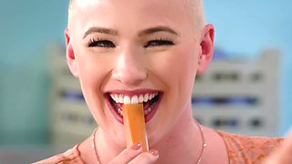 A Lunchtime Licking With Jenna Sativa, Riley Nixon - Brazzers