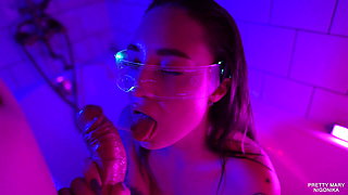 Cosmic blowjob from Pretty Marie in the bath for Sleigh to the music of Gorillaz _ Throat sucking _ Nigonika best porn 2023