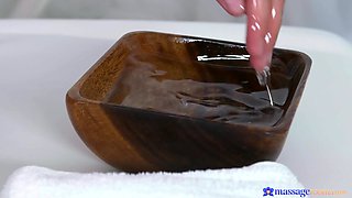 Horny Oily Tribbing For 18yo Lesbians