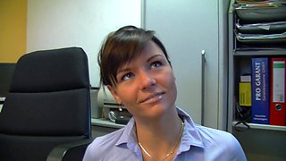 Czech amateur hottie creampie cumshot