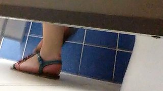 Some white mature ladies spied with voyeur camera in the toilet room
