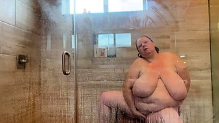 Leann amateur beautiful brunette with big boobs