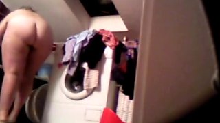 spying my polish mom in bathroom part 2
