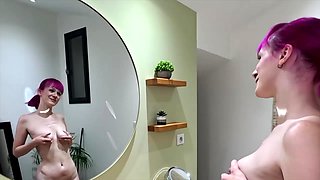 Matylde, 20, has her own world... - Jacquie et Michel TV