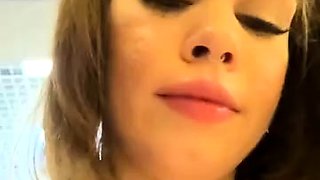 Shy_priincess masturbates in public toilet