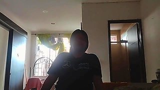 Entra A Mi Cuarto Pidiendo Que Folle Duro Y Me Corra En Su Culo