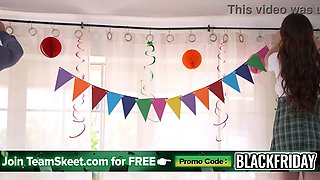 Why lick cake when you can eat vulva and cock? b-day woman gets to cum on her step-dad and stepsis