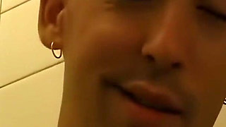 Allysin in Search of the Perfect Facial
