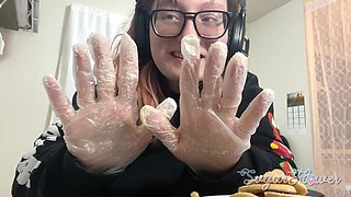 Asmr - Crushing Oreos with Gloves - Sfw