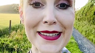 Amateur blonde slut outdoor banging following picnic