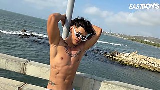 Exclusive latino muscle boy gets handjob his big dick