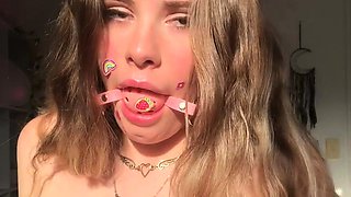 Pregnant Redhead Webcam Masturbation