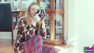 River Lynn Knows What Step Mom Lindsay Likes