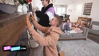 Interchange - cut butt babes let their gigantic stepbros to lick their narrow twats