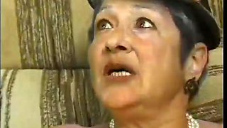 Ugly granny in pearl necklace gets her snatch pounded hard