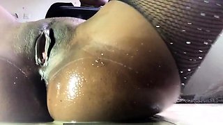 British MILF's Intense Solo Squirting Session