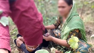 Hindi Sex - Desi Indian Village Maid Fucked By Malik, Hindi Maid Outdoor Jaungal Sex Viral Video Hindi Audio Hd