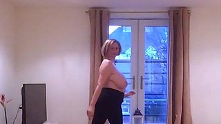 Big boobs webcam slut toys her asshole