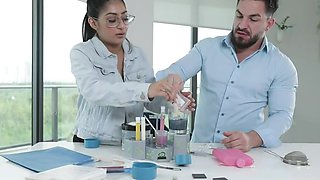 Nerdy Teen (binky Beaz) Makes The Cock Explode In Chemistry Class