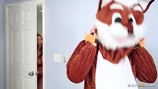 Everybody Loves The Mascot With Alexis Fawx, Zac Wild - Brazzers