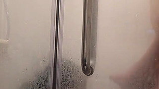 18 Years Old Thai Amateur Have Sex in the Shower and Take a Huge Cumshot