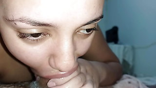 CREAMPIE IN THE GREEDY LITTLE MOUTH OF THE SLUT ,who loves to eat cum in a hot and extreme blowjob