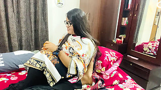 Married Older Sister Gets Fucked by Younger Brother and Her Pussy Gets Water Out Because Her Husband Is Abroad.