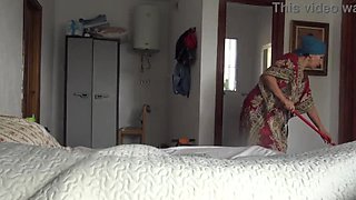 Turkish Maid Takes Big American Cock