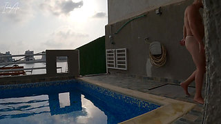 Arab Kuwaiti Exhibitionist Cruising Naked in Public Part1