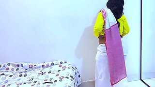 Tamil Devours Hot Aunty Ko Chod Dala!