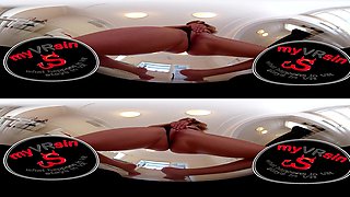 Rebecca Volpetti - Face Sitting 1 On 1 - Upskirt Fingering Shaved Pussy