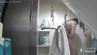Pinoy wife spycam in the shower