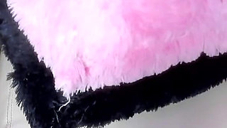 Fast Fingering Makes Her Cum Screaming