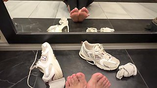 Sweaty Post-workout Feet