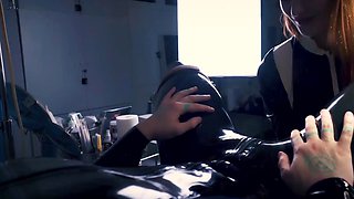 Axel Abysse Sits On Gyne Chair For Intense Anal Fisting