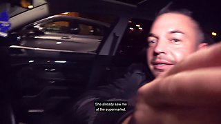 Andy fucks Liz at a main road in the heart of Berlin - Hitzefrei