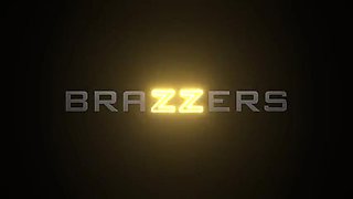 Connie Perignon sucks Manuel's big cock and takes a hot load - HD Brazzers