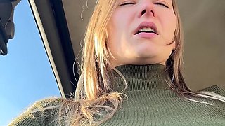 Show Me Your Plug, Slut