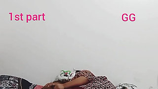 Big ass bhabi lets debor fucks her holes -girlgroup
