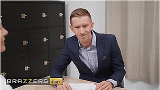 Ali Rose And Danny D - Masturbates In Front Of Her Client After Seeing His Huge Bulge