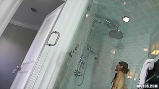 Stunning dark haired gf valerie rio jacks with the douche head