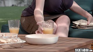 Lesbian slinky sex with large-breasted mommy