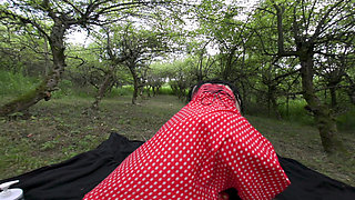 Hotkinkyjo in Old Apple Orchard Take Red Apples in Her Loose Ass & Anal Prolapse