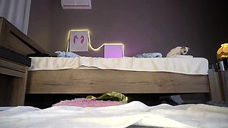 Japanese teen honey Rui Yazawa in pink toys her pussy a