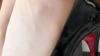 Shut up and Stroke to My Nylon Legs: 40 Min Heels Tease for Silent Worshippers