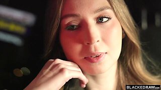 Divine Lexi Montana at kissing trailer